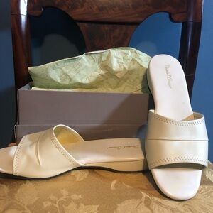 Daniel Green Dormie Women's Slide Sandals